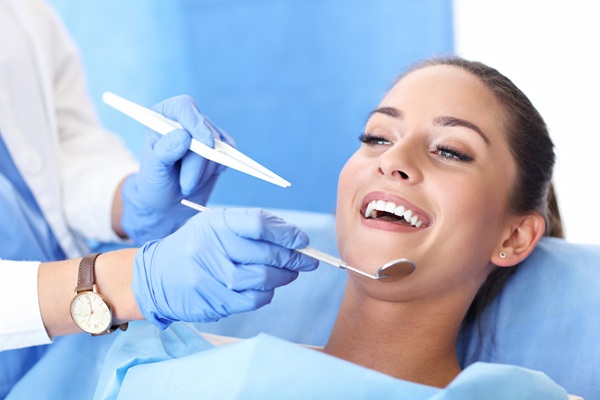 What Causes Yellow Teeth And How Teeth Whitening Can Help